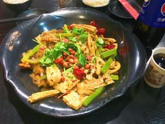 -小山城麻辣香锅(新邻生活广场店)