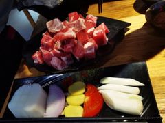 -毛辣果·贵州红酸汤牛肉火锅(西单店)