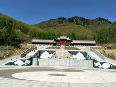 -九鼎铁刹山风景区