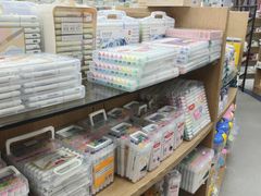 -新华书店(虹悦城店)