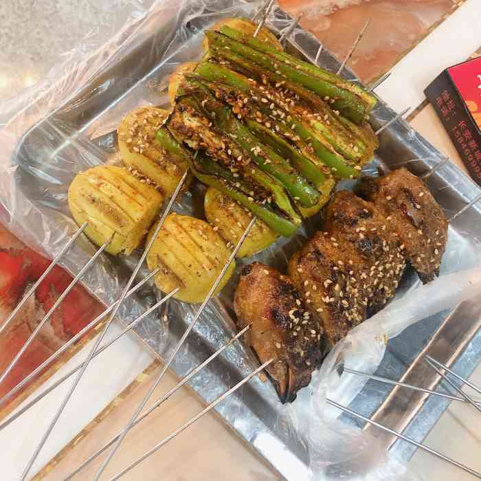 大红鹰烧烤(佳木斯总店)-"佳木斯当地知名的连锁烧烤店,东北烧烤都喜.