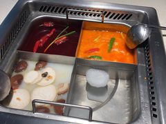 -海底捞火锅鲜切牛肉主题店(长寿路店)