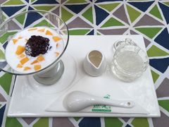-燕庭·纯燕窝·甜品下午茶(南京西路店)
