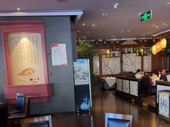 -八府香鸭·啫啫煲(华山路店)