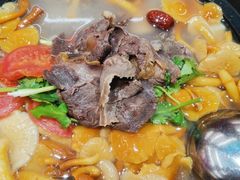 -九寨沟特色牦牛肉汤锅