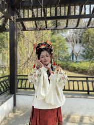 -一揽芳华汉服旗袍体验馆(拙政园店)