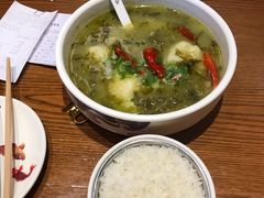 -渝是乎川渝小炒(新世界百货望京店)