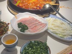 -二荆条·城市森林火锅旗舰店