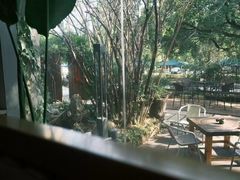 -谷咖啡·鲜花绿植花园餐厅