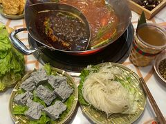 -由衷贵州酸汤牛肉火锅(新桥店)