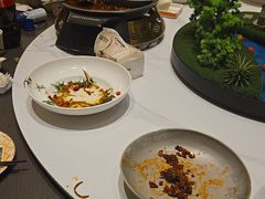 -阿瓦山寨·湘菜现炒·剁椒鱼头王(咸阳总店)