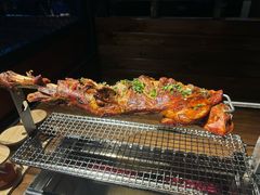 -瑞虹新天地月亮湾