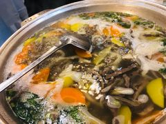 -马尔龙新疆饭店·清真(瑞景店)