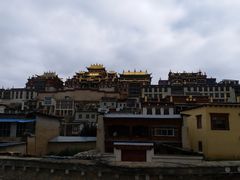 -噶丹松赞林寺