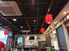 大堂-亿诣蝎府炸酱面羊蝎子火锅(酷车小镇店)