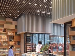 -两咖啡自助餐厅(静安香格里拉酒店)