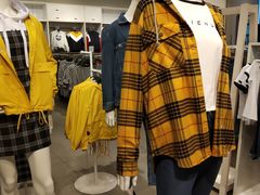 -H&M(鹏欣水游城店)