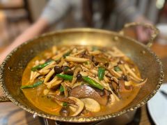 -黄泥岗·地道湖北菜(奥特莱斯店)