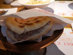 -平娃三宝烧烤·面食(南小街店)