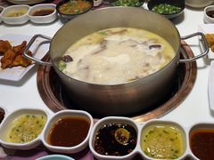 -洪氏嗨捞·猪肚鸡火锅(阳光天地店)