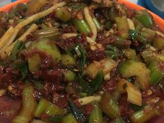 -玲玲米粉·新疆现炒米粉(大十字总店)