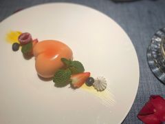 蜜桃心型慕斯-弦月窗LUNETTE BY AMANDA(复兴路店)