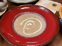 蘑菇奶油汤-Uncle Kosto科斯托·中东菜