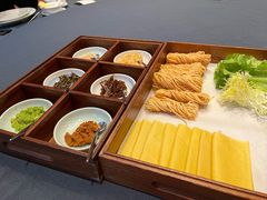 -鲁采LU STYLE(新天地店)