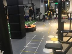 -Freedom Fitness私教健身俱乐部(徐虹北路店)