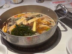 -七欣天香辣蟹火锅(闵行浦江欢乐颂店)
