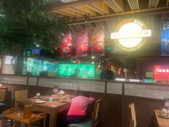 -野山舂·贵州现舂酸汤火锅(鸿通城店)