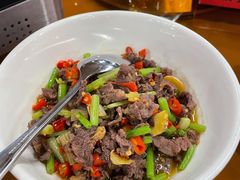 大炒黄牛肉-新李记 · 口味菜馆(南郊公园店)