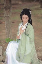 点击看大图 -九月鹰飞汉服摄影工作室