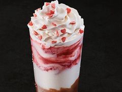 草莓芝士奶香星冰乐-星巴克(福州三坊七巷店)