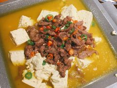 -有红鸡毛店·川菜(建设路店)