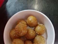 老长沙糖油粑粑-黑色经典臭豆腐·湖南特产(步行街店)