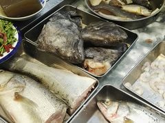 浇汁鲽鱼头-大闫家烧烤·小海鲜家常菜(郑庄店)