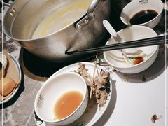 -禄婶鸡煲·打边炉