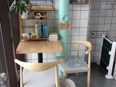 -蜜蜂小象·榴莲千层蛋糕(时代汇11栋店)