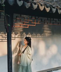 -一揽芳华汉服旗袍体验馆(拙政园店)