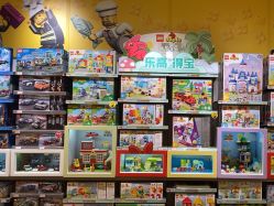 -乐高授权专卖店(卓悦汇店)