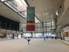 -冰纷万象滑冰场(深圳万象城店)