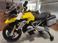 -北京京宝行宝马4S店(闵庄路店)