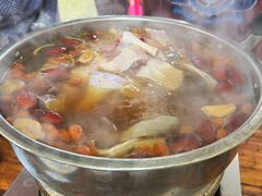 鸡煲-广宁炭炉鸡煲·富临门饭店