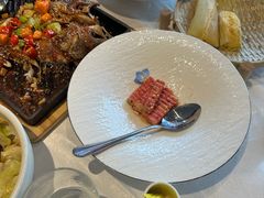 -彩云天云南餐厅