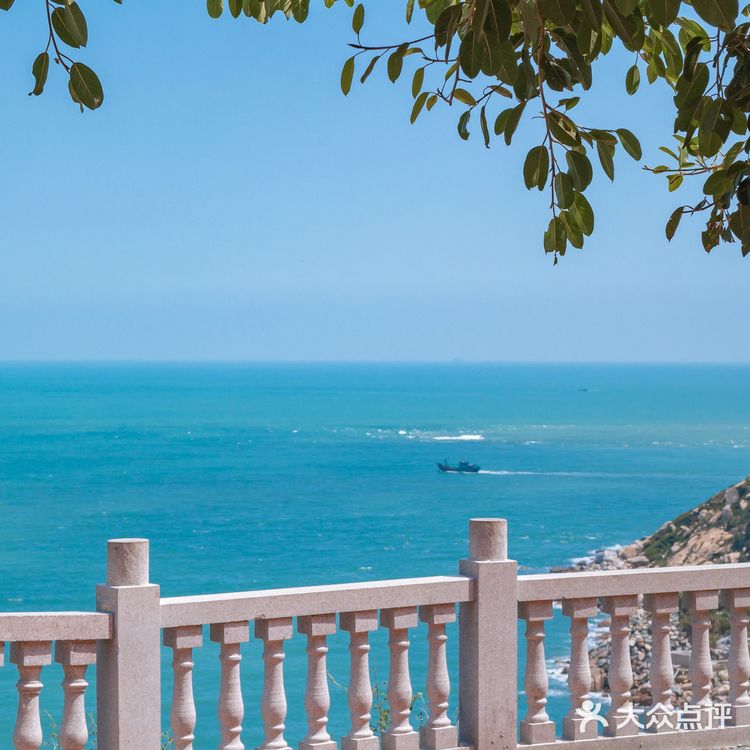 东山岛｜苏峰山环岛路，看蓝天白云和大海 