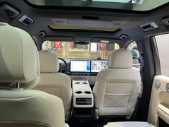 -理想汽车(世纪汇店)