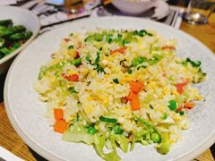 -爱啤精酿·民谣酒馆(滨江店)