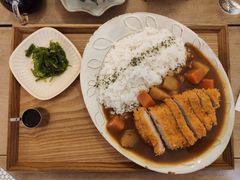 咖喱炸猪排堤坝饭-Ginko银子(青龙街店)