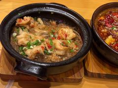 -有红鸡毛店·砂锅菜(抚琴夜市店)
